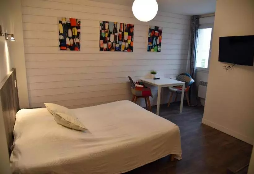 Отель La Marine