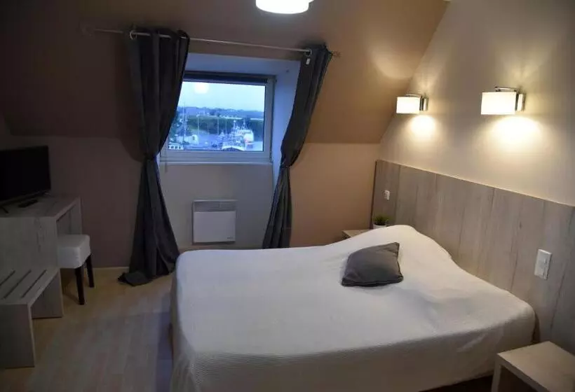 Отель La Marine