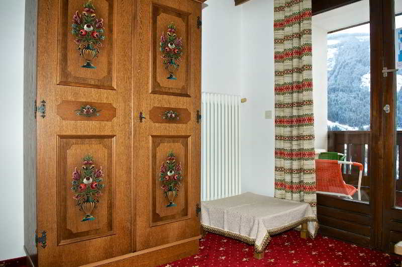 هتل Pension Strauss