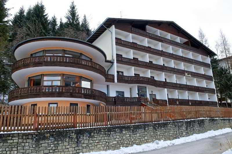 هتل Pension Strauss