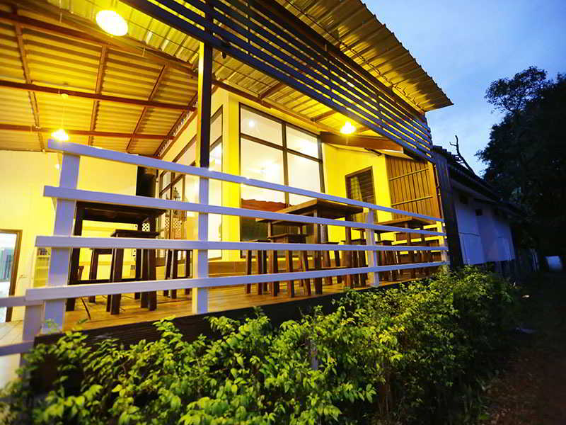 هتل Sukhothai Hostel