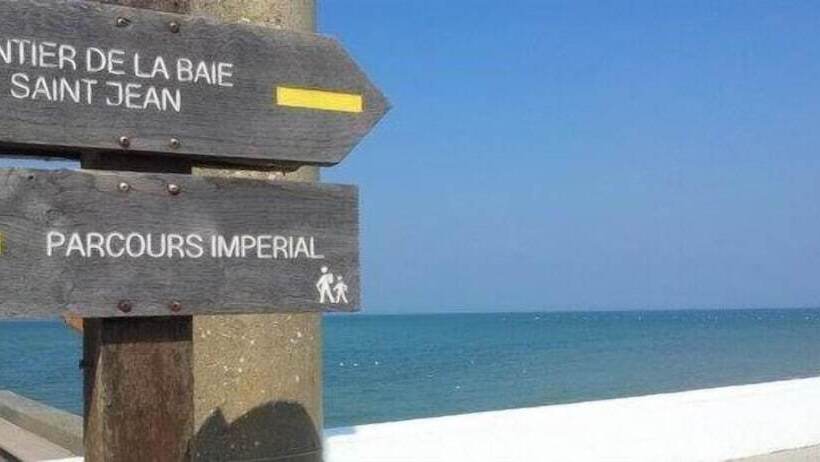 ホテル The Originals City, L Haut  Aile, Coquelles Calais Tunnel S/manche L Hautaile