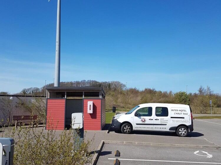 ホテル The Originals City, L Haut  Aile, Coquelles Calais Tunnel S/manche L Hautaile