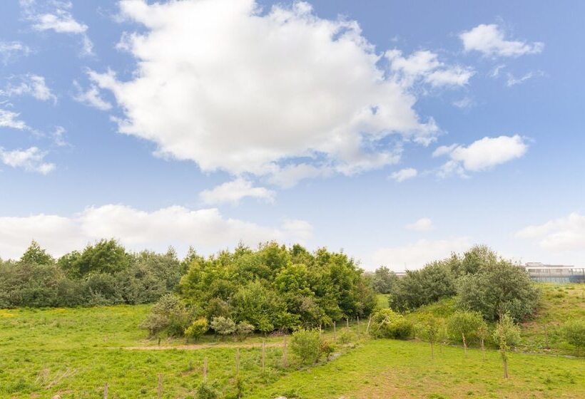 ホテル The Originals City, L Haut  Aile, Coquelles Calais Tunnel S/manche L Hautaile