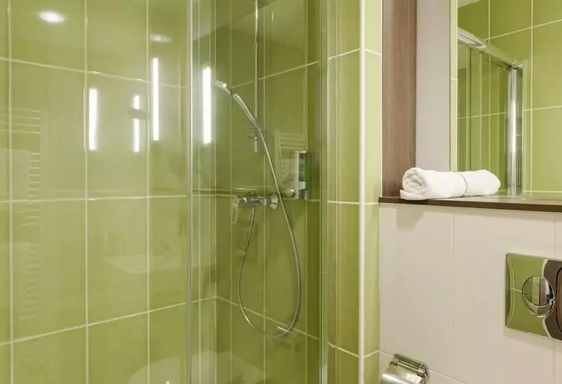 Hotel The Originals City, L Haut Aile, Coquelles Calais Tunnel S/manche L Hautaile