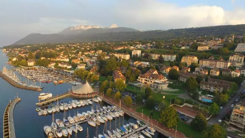 Hotel Vvf Lac Leman Evianlesbains