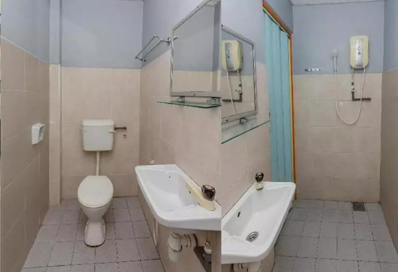 Hotel Yellow Mansion