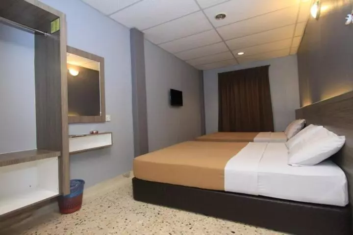 Hotel Yellow Mansion