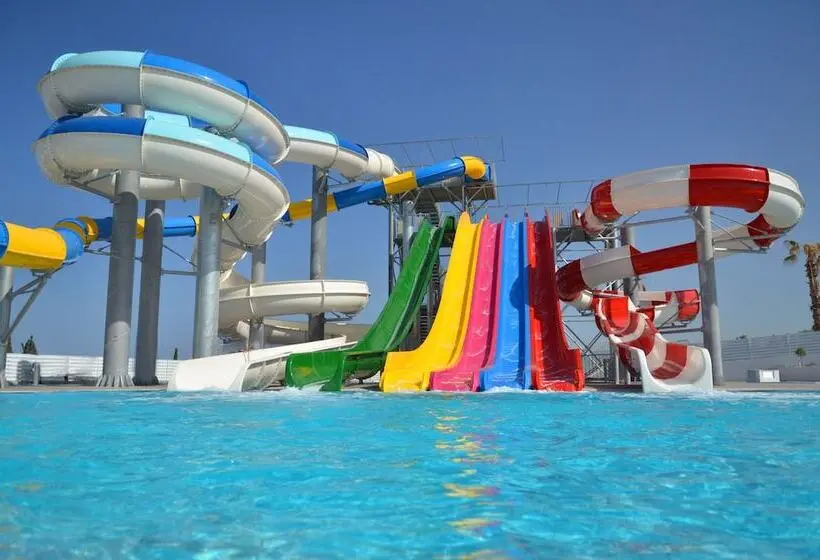 King Evelthon Beach Hotel & Resort