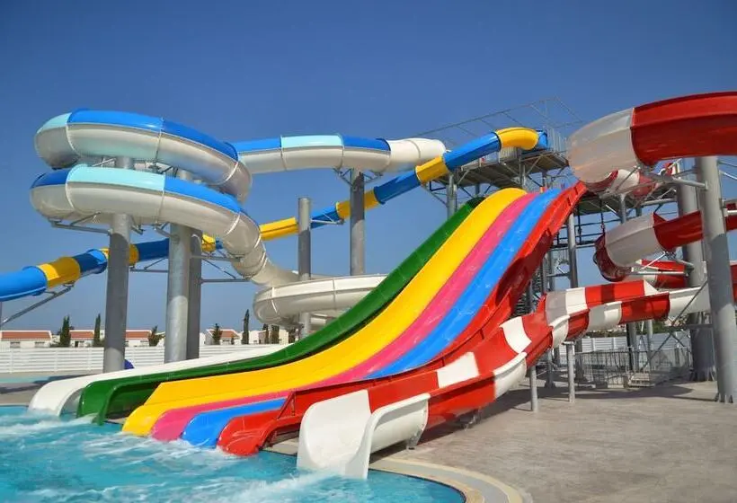 King Evelthon Beach Hotel & Resort