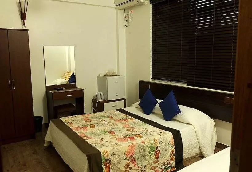 ペンション Demal Orchid Hotel   Hulhumale