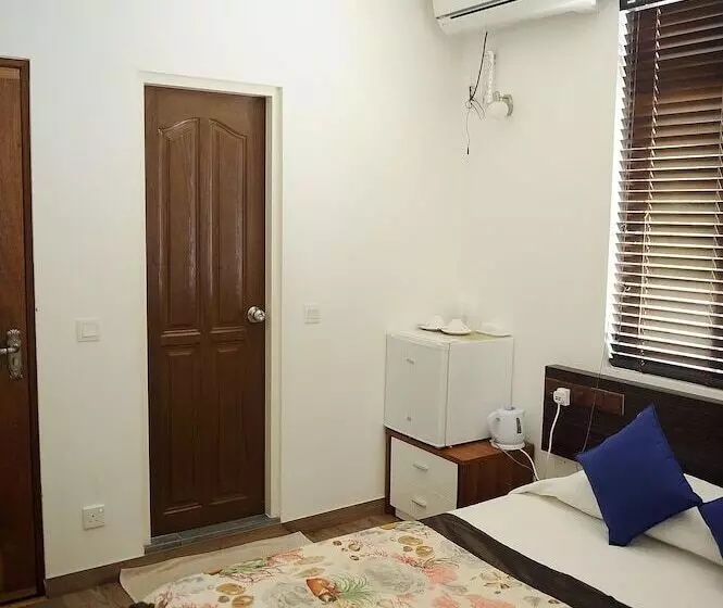 ペンション Demal Orchid Hotel   Hulhumale