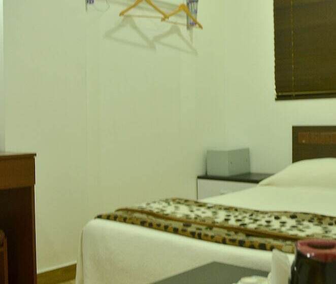 پانسیون Demal Orchid Hotel   Hulhumale