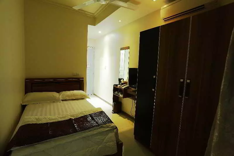 پانسیون Surfview Raalhugandu