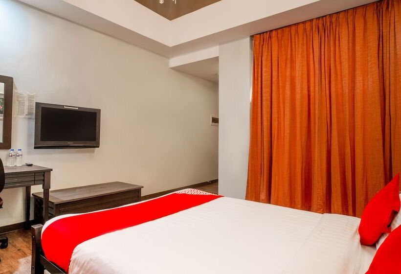 ホテル Reddoorz Premium At Anisabel Suites Davao City