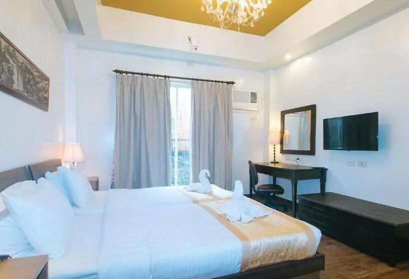 Отель Reddoorz Premium At Anisabel Suites Davao City