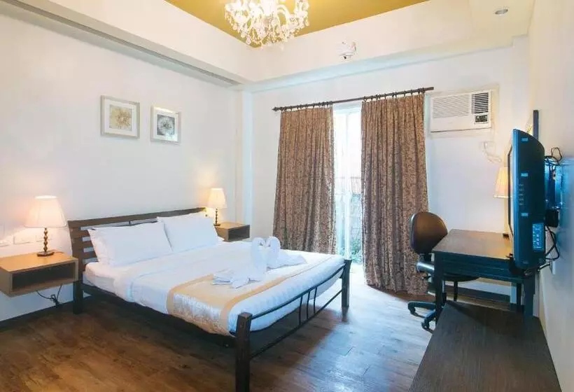 Отель Reddoorz Premium At Anisabel Suites Davao City