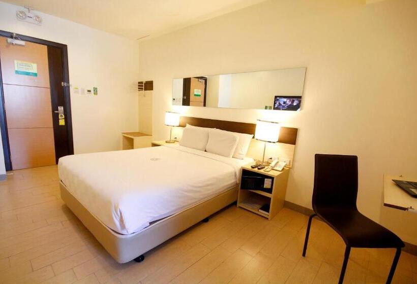 Go Hotels Otis Manila