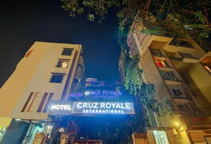 Hotelli Treebo Cruz Royale Santacruz West