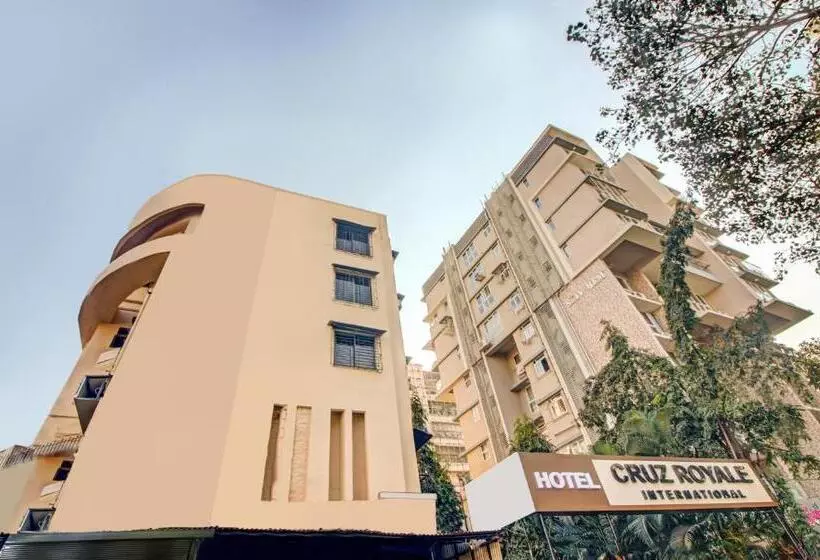 Hotelli Treebo Cruz Royale Santacruz West