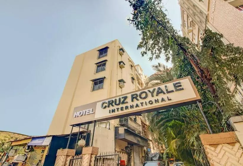 Hotelli Treebo Cruz Royale Santacruz West