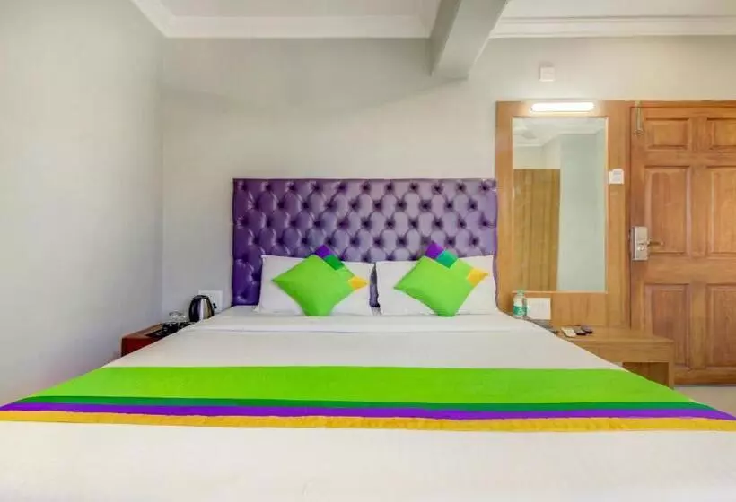 Hotelli Treebo Cruz Royale Santacruz West