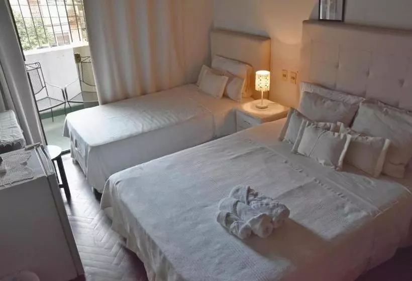 هتل Los Jazmines B&b