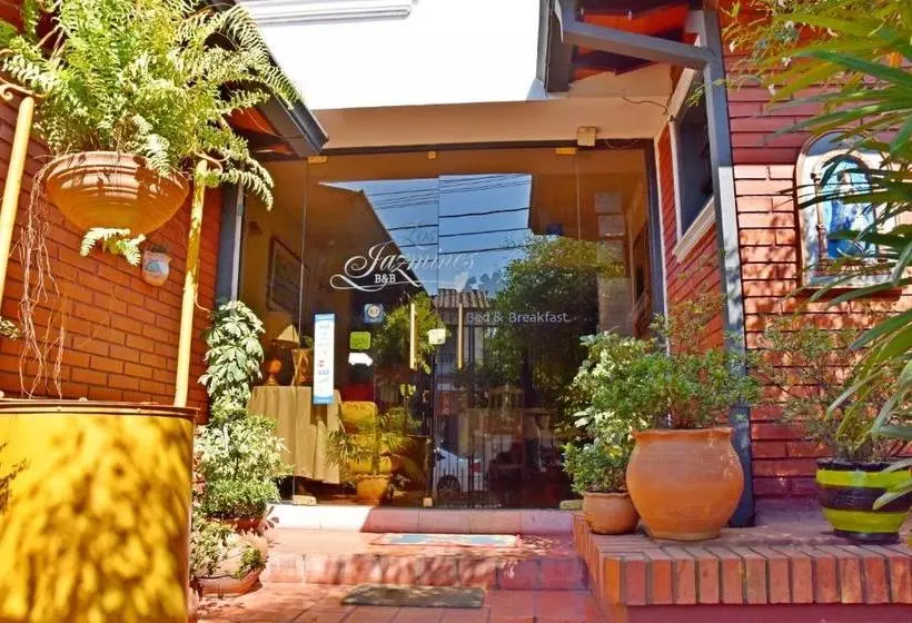 هتل Los Jazmines B&b