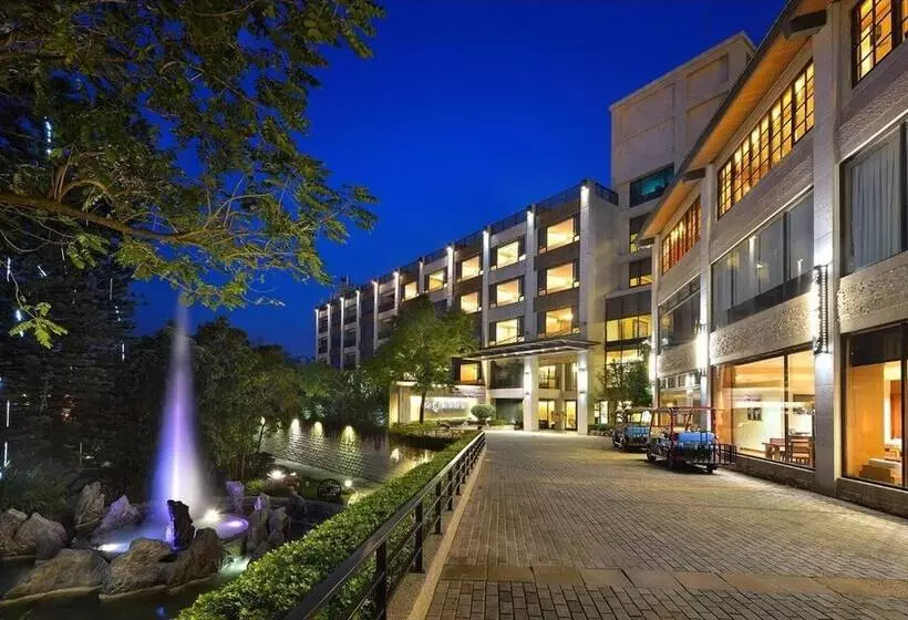 هتل Spring Hill Resort