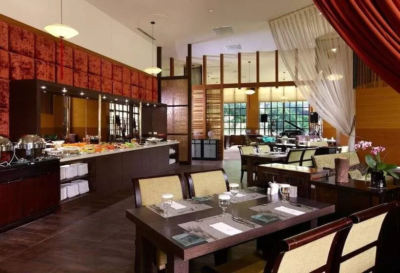 هتل Spring Hill Resort