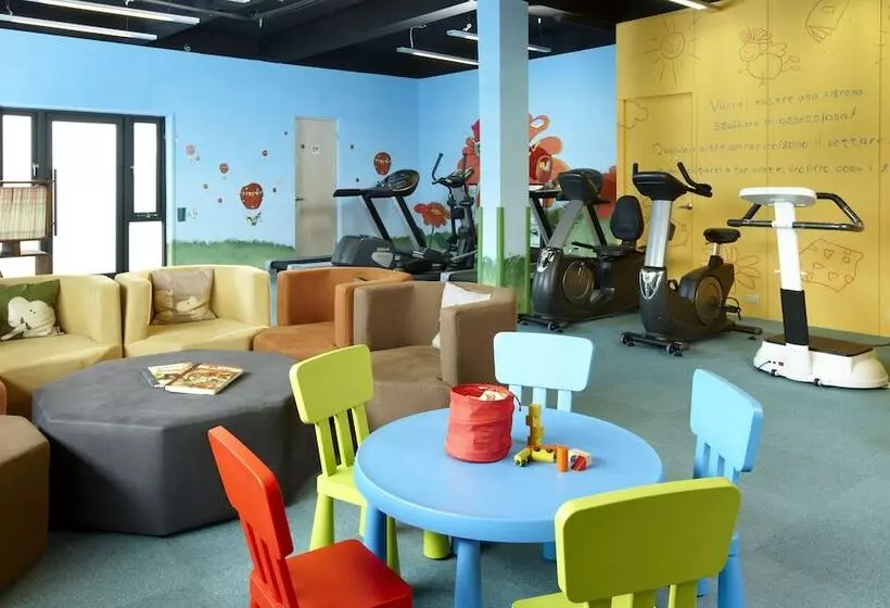 هتل Spring Hill Resort