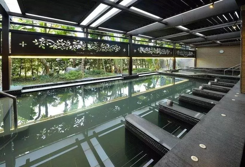 هتل Spring Hill Resort