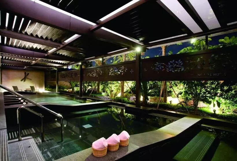 هتل Spring Hill Resort