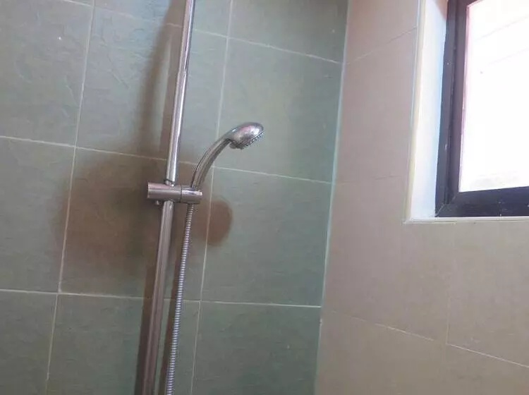 The Ritz Hotel At Garden Oases