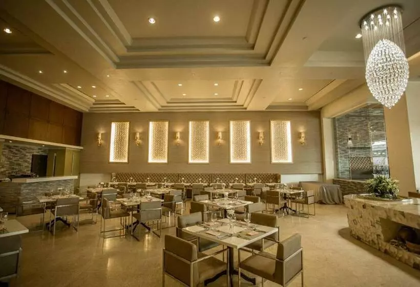 ホテル The Royal Mandaya