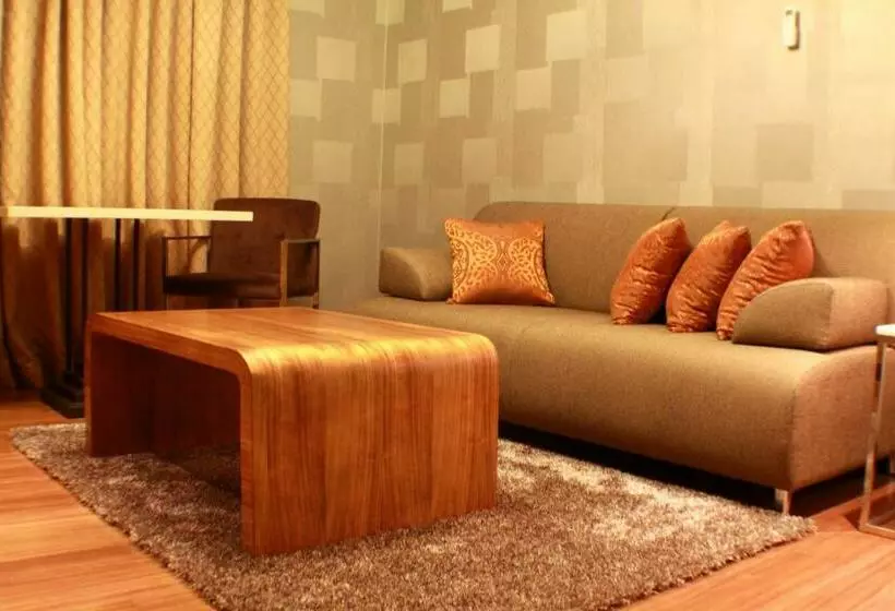 ホテル The Royal Mandaya