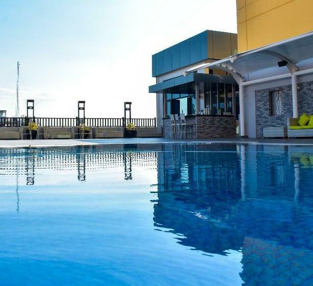 Отель The Royal Mandaya