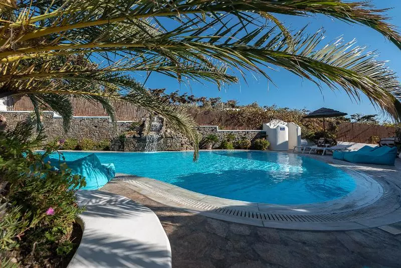 Iros Boutique Suites & Villas