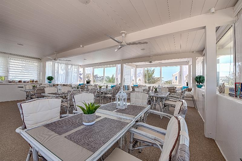 Iros Boutique Suites & Villas