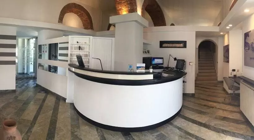 Отель Albergo Ristorante Paradiso