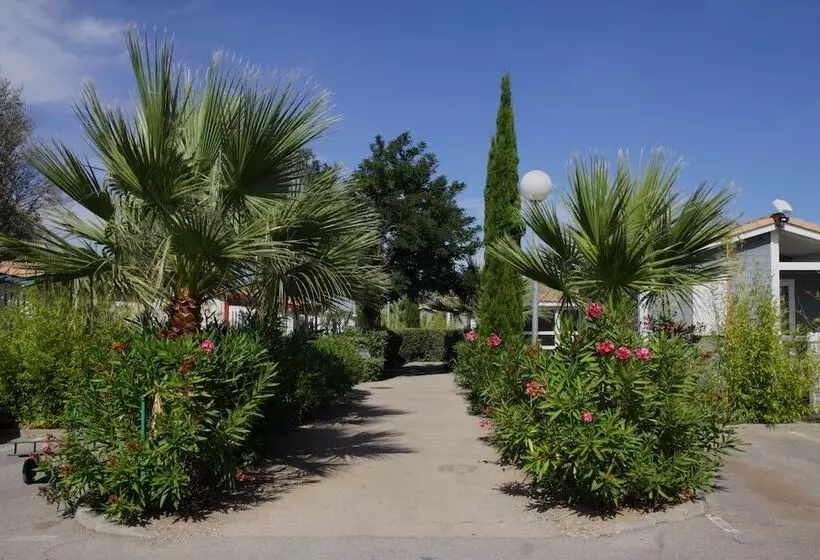 فندق Camping Hameau Des Cannisses