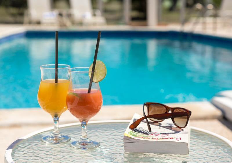 هتل Esmeralda Resort