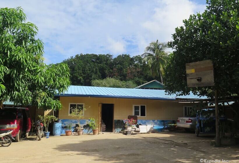 בית מלון כפרי Four Seasons Seaview