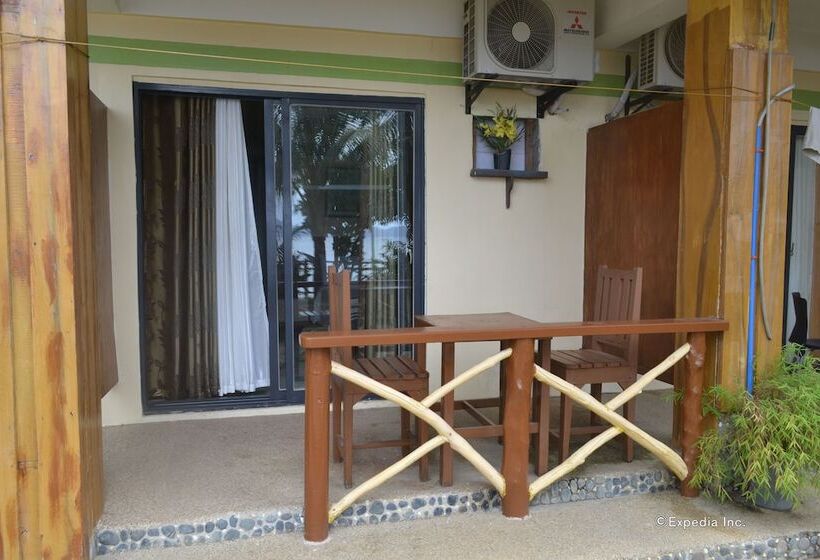 בית מלון כפרי Four Seasons Seaview