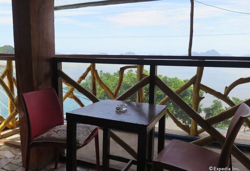 בית מלון כפרי Four Seasons Seaview