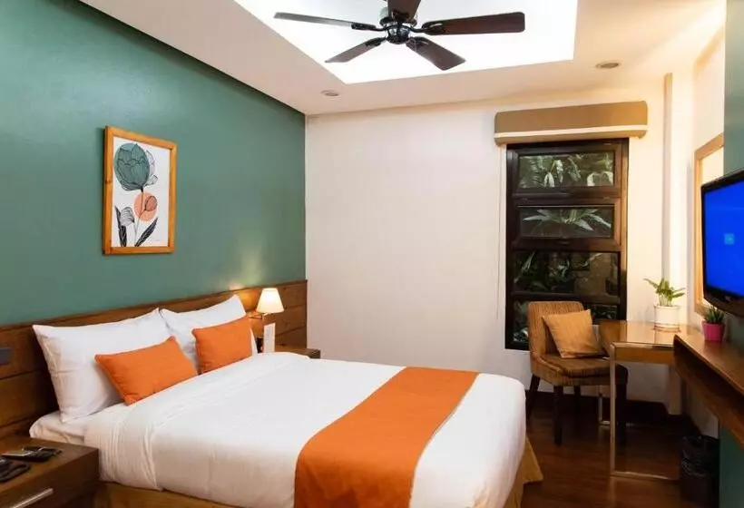 Отель Giraffe Boutique