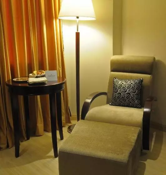 בית מלון כפרי Golden Tulip Udaipur