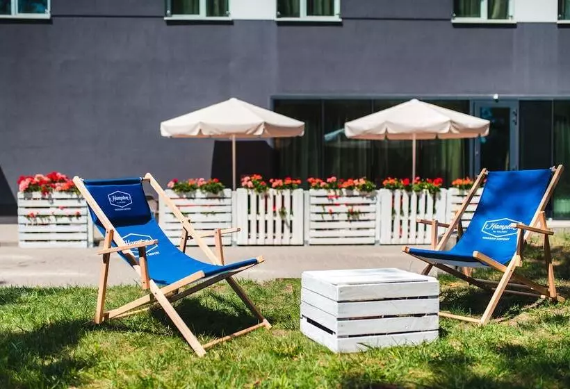 هتل Hampton By Hilton Warsaw Airport