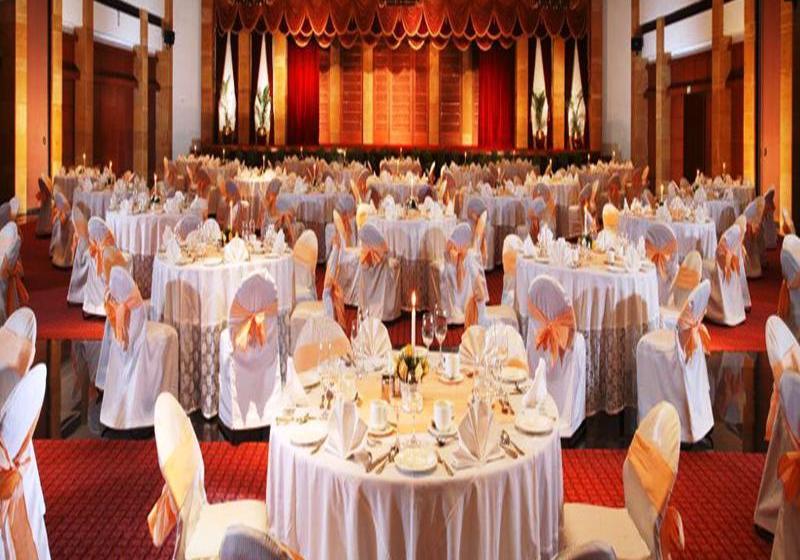 호텔 Jaypee Delcourt Greater Noida