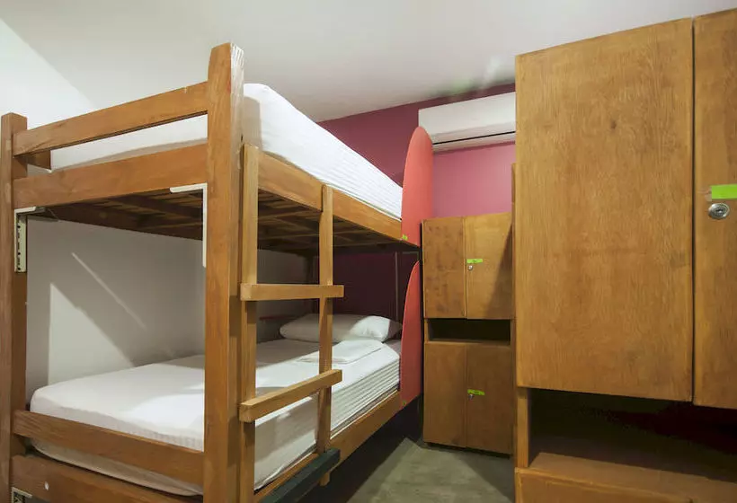 Отель Mnl Boutique Hostel